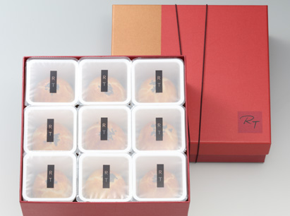 中秋-烏豆沙蛋黃酥9入~9/3開始販售，即日起開放預訂