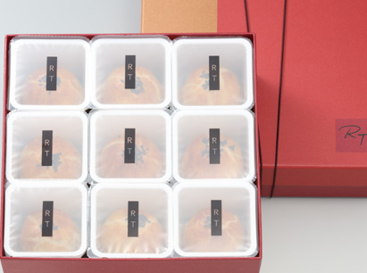 中秋-烏豆沙蛋黃酥9入~9/3開始販售，即日起開放預訂